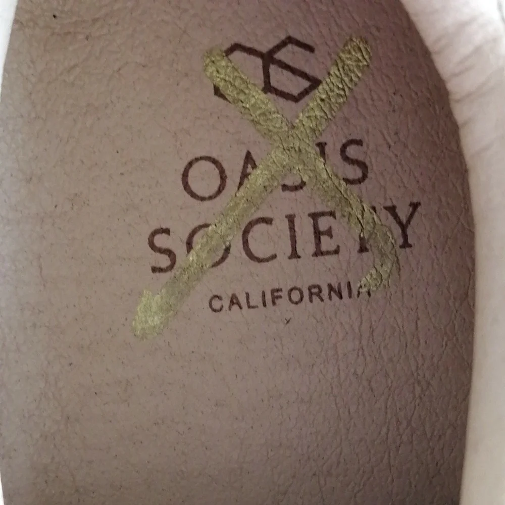 Oasis Society Womens Flat Heel Lace Up Sneaker Cushioned Insole Tan 11